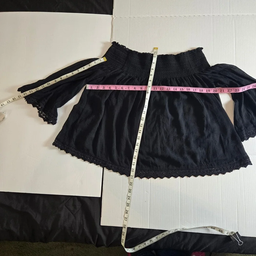 Zara Trafulac Black Off Shoulder Smocked Crop Top Bell‎ Sleeve Lace Trim Medium - Picture 8 of 8